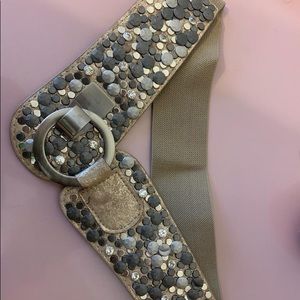 Studded star belt
